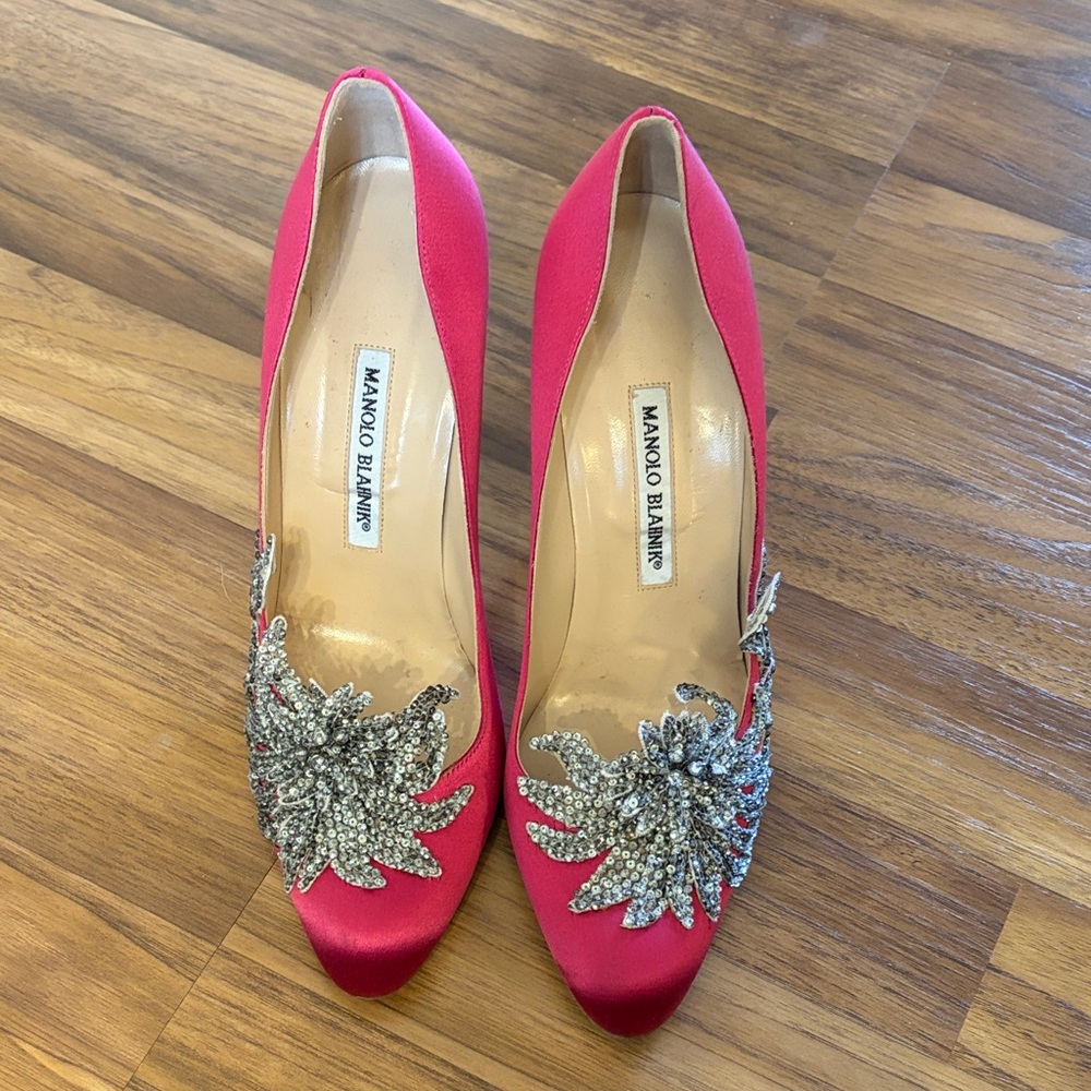 Manolo Blahnik Fuchsia Satin Heels with Silver Accents